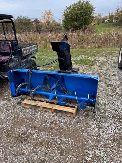 2005 New Holland 72CHS – 11004