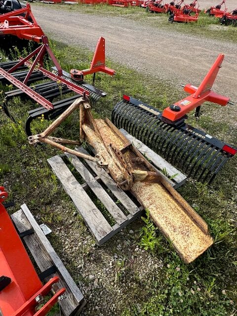 72″ 3-Point Blade – 10850