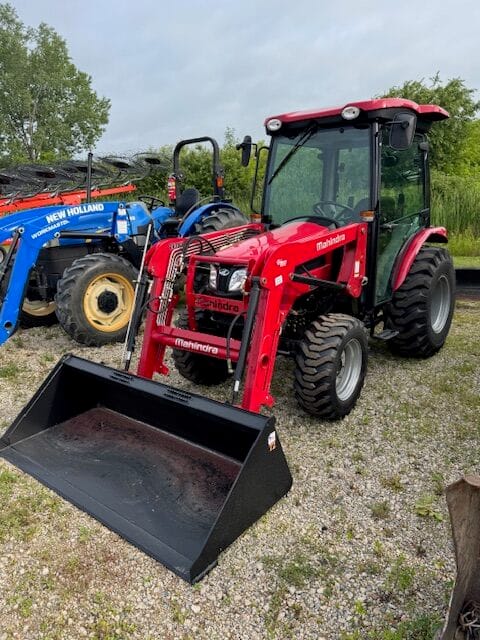 2017 Mahindra 2638 – 10860